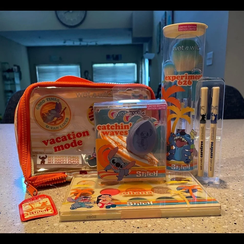 𝗦𝘁𝗶𝘁𝗰𝗵 𝗠𝗮𝗸𝗲𝘂𝗽 𝗖𝗼𝗹𝗹𝗲𝗰𝘁𝗶𝗼𝗻😍💜 - Picture 4 of 6